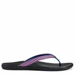 OluKai Ho'opio Women's Beach Sandals